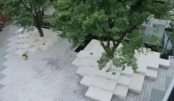 實用又美觀的樹池坐凳，你知道它是混凝土做的嗎？